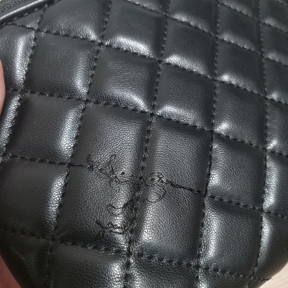 Saint Laurent Paris cosmetic bag - Picture 5 of 5